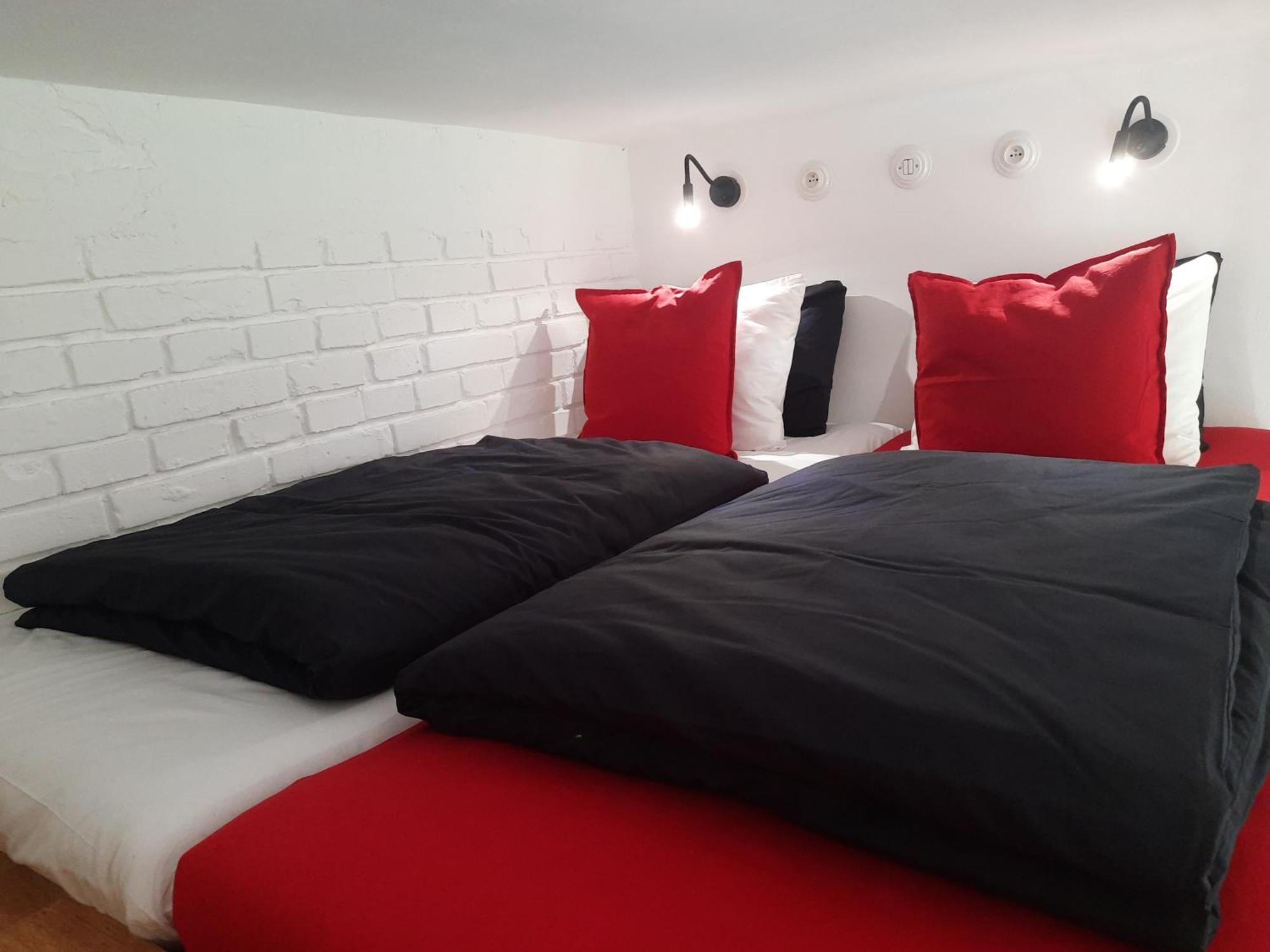 Solaris Appartement Ostrava Buitenkant foto